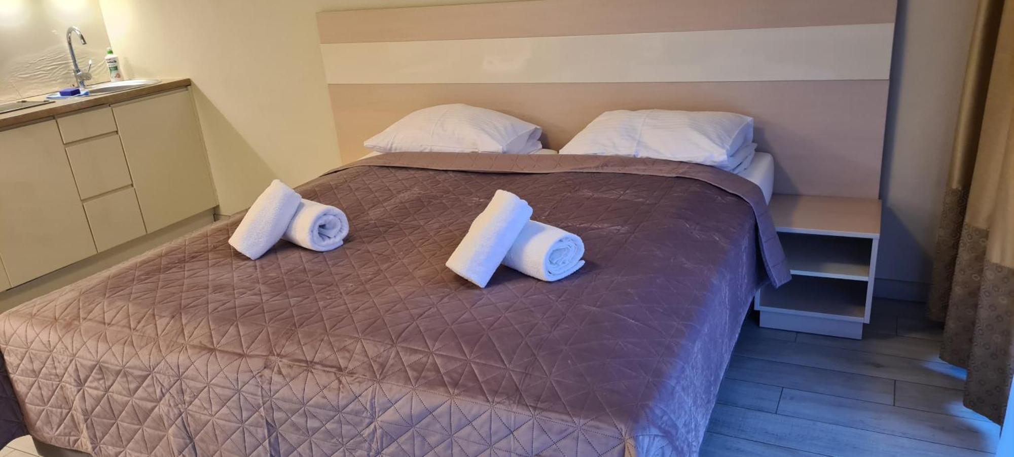 Apartamenty Czarna Gora Is 8 西恩纳 外观 照片